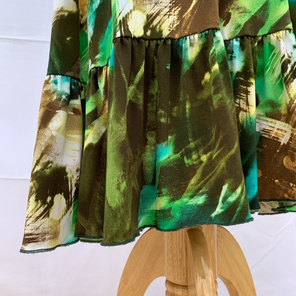 Beautiful Dress - Picture 4 of 6